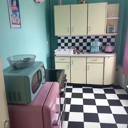 Vintage ,La Capsule Temporelle Wifi Draps Parking Publique Gratuit Apartment Thiers Ngoại thất bức ảnh